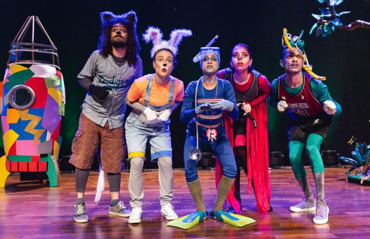 Cidade das Artes recebe espetáculo infantil ‘O Coelho da Lua’, sobre reciclagem e inclusão, nos dias 16 e 17