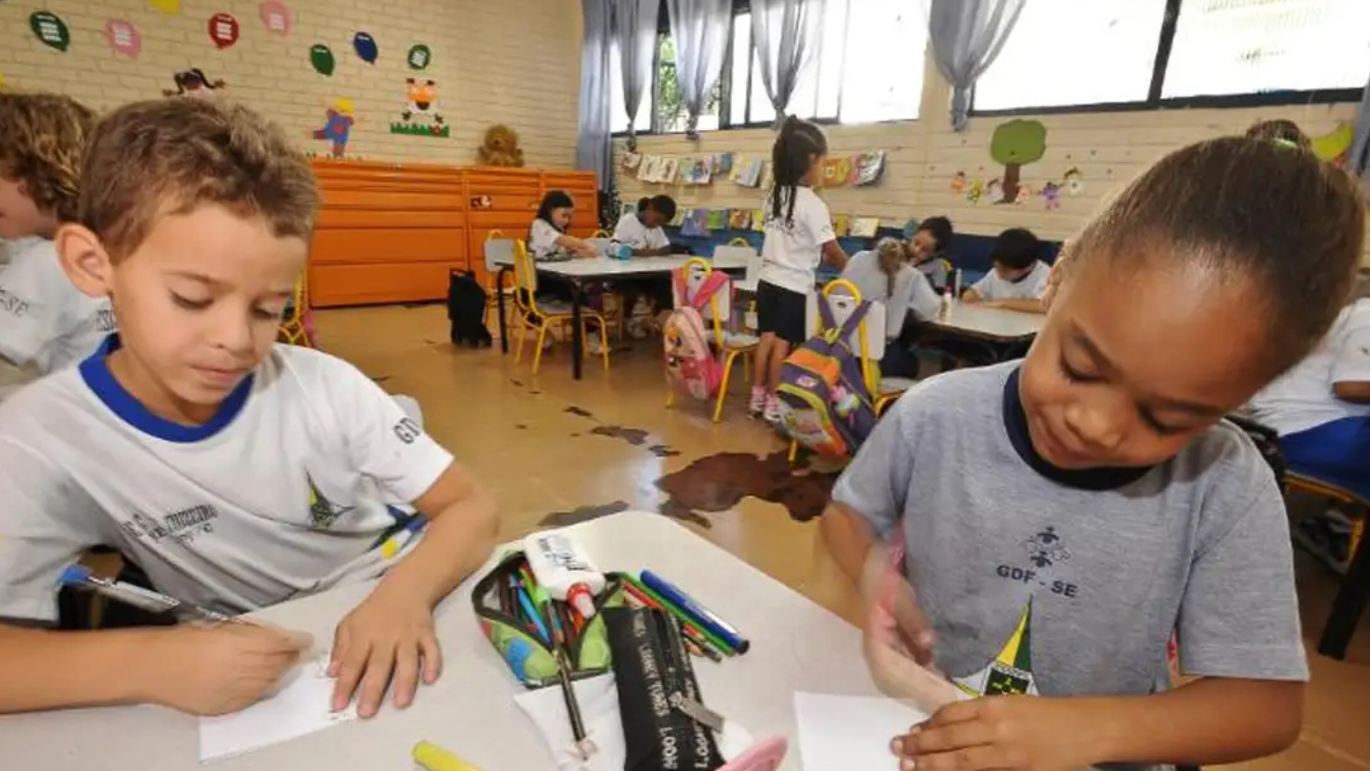 Governo brasileiro aumenta investimento público em educação