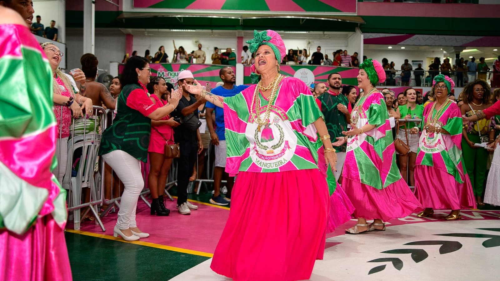 ‘Uma Noite no Palácio’: Mangueira recebe Portela neste sábado (23)