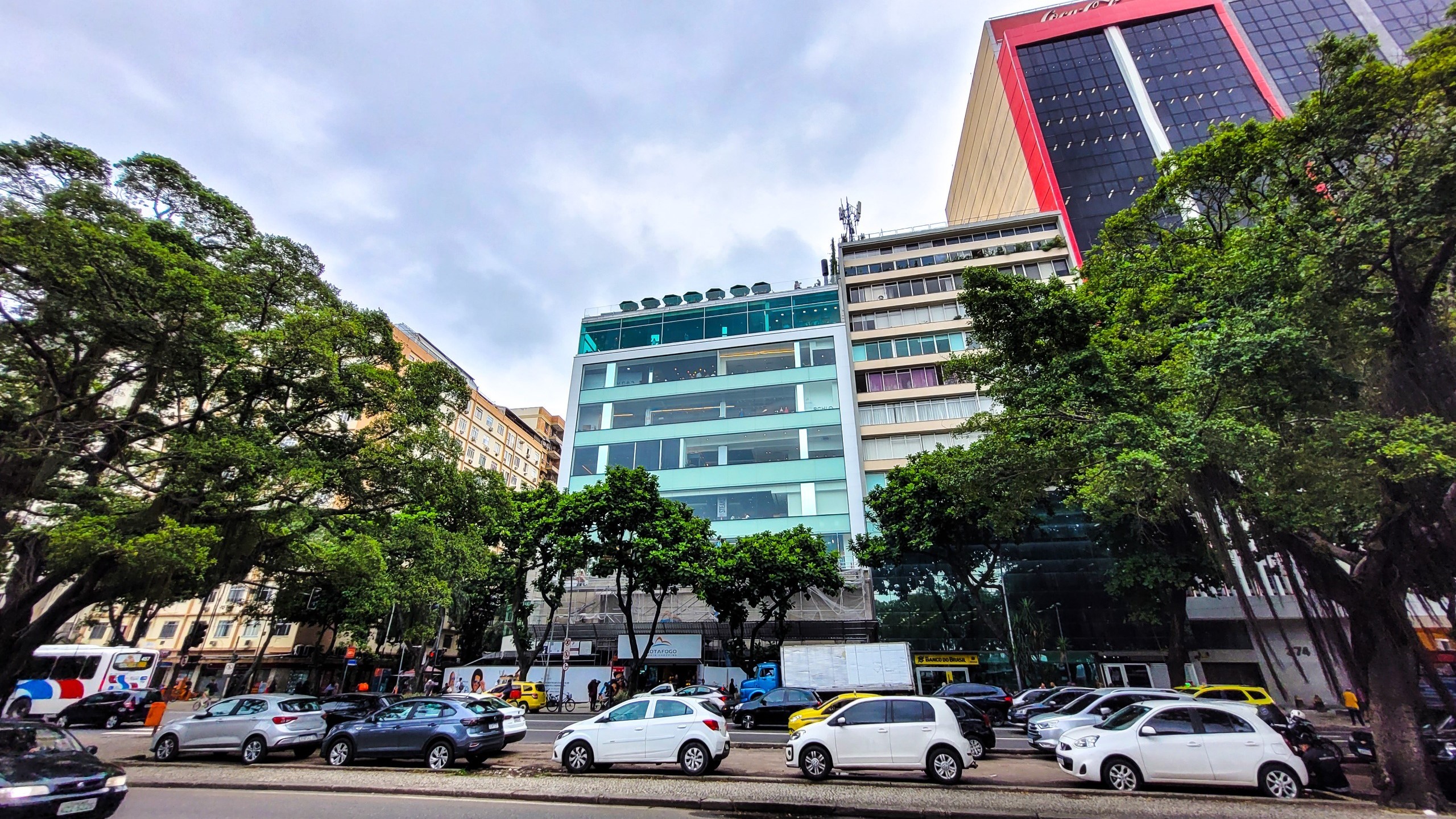 Botafogo Praia Shopping comemora 25 anos com show, brindes e promoção de Natal neste sábado (23)