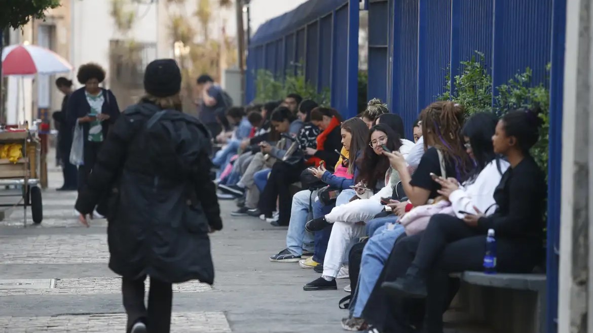 Governo garante reintegração de 30 mil candidatos cotistas negros no Concurso Público Nacional Unificado