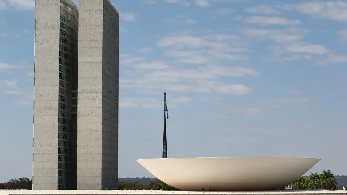 Câmara aprova urgência para cota de 30% em concursos públicos para pretos, pardos, indígenas e quilombolas