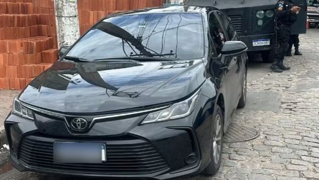 Carro de comitiva de ministro é roubado no Centro do Rio a caminho do G20