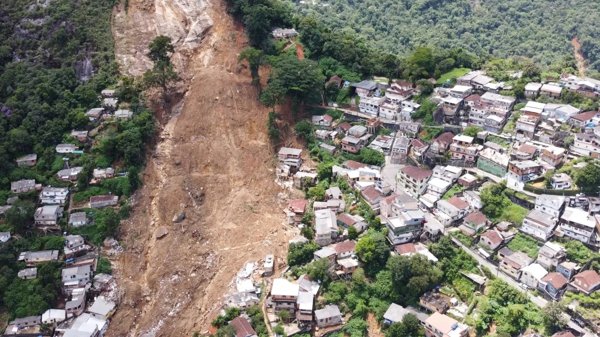 Ossada humana encontrada em Petrópolis pode ser de vítima da tragédia de 2022