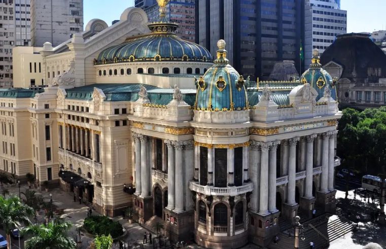 Theatro Municipal do RJ recebe espetáculo ‘Alice Serrano Canta Maysa’ no dia 28 de novembro