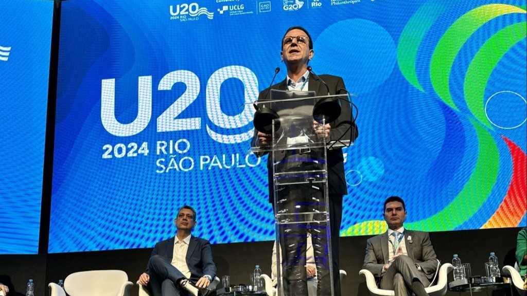 Prefeito Eduardo Paes dá início ao U20 Rio Summit