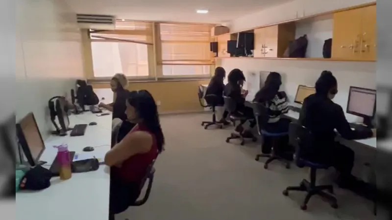 Polícia prende 11 pessoas em call center clandestino que aplicava golpes de empréstimo no Centro do Rio