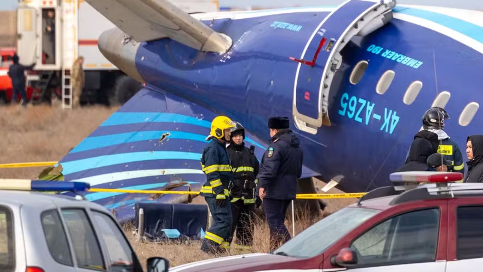 Queda de avião no Cazaquistão pode ter sido causada por míssil do sistema de defesa russo, diz agência