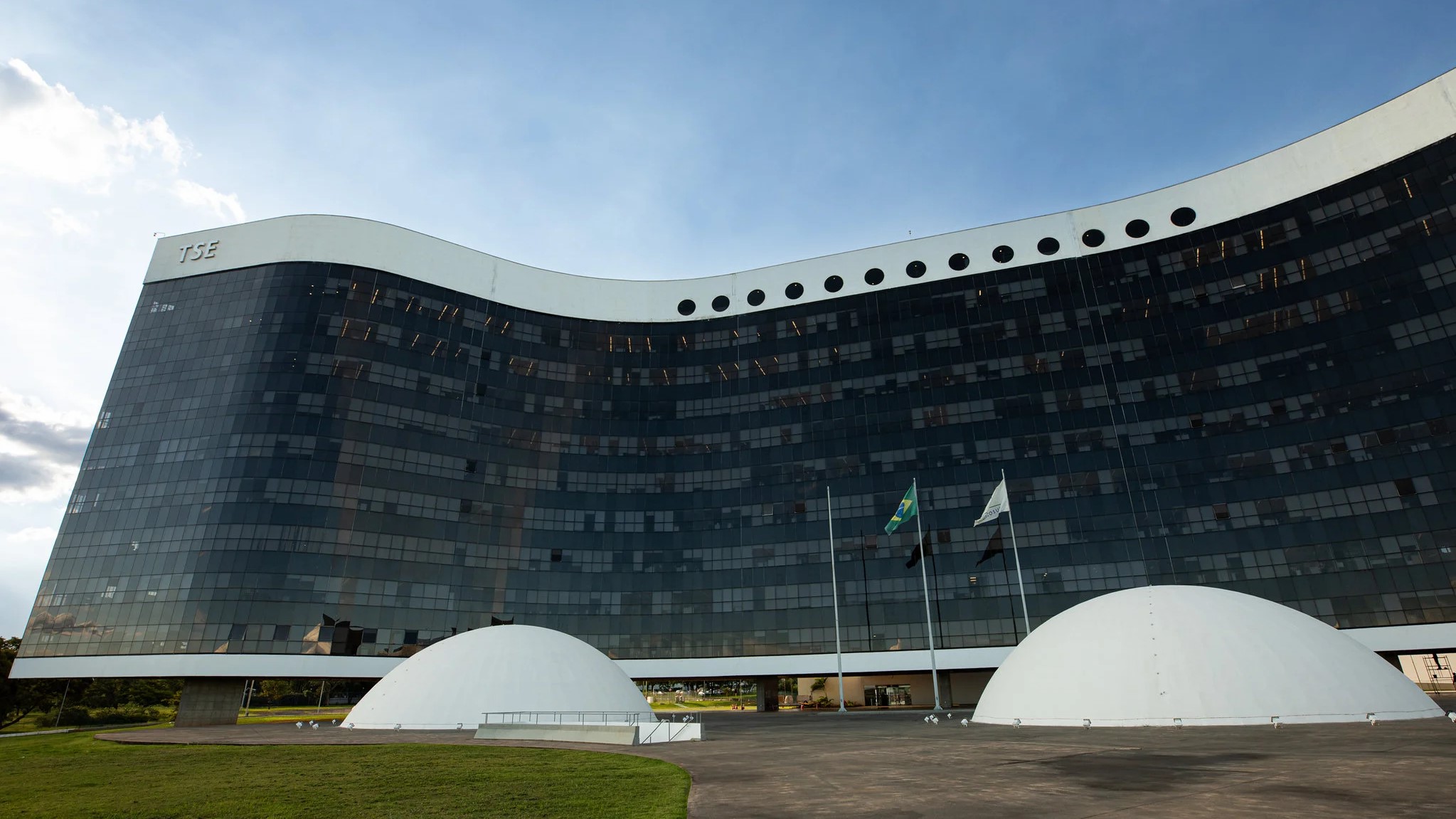 Gabarito preliminar do Concurso Unificado da Justiça Eleitoral pode ser consultado até quinta (12)