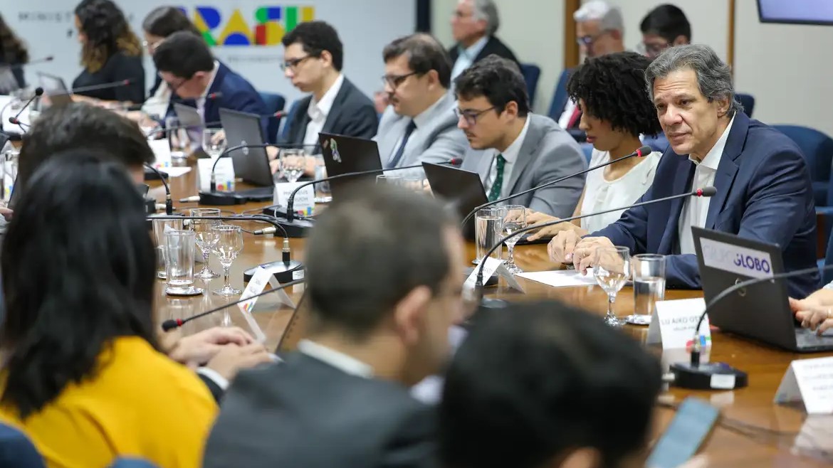 Haddad anuncia revisão permanente de despesas como parte do ajuste fiscal do governo