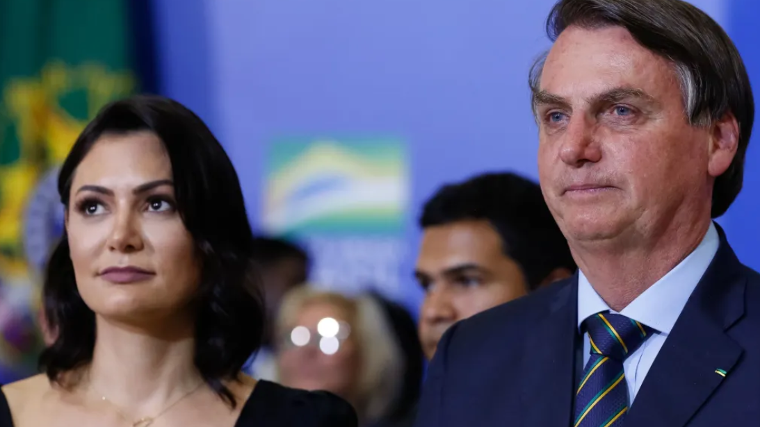 Bolsonaro fala em assumir Casa Civil caso Michelle seja eleita presidente