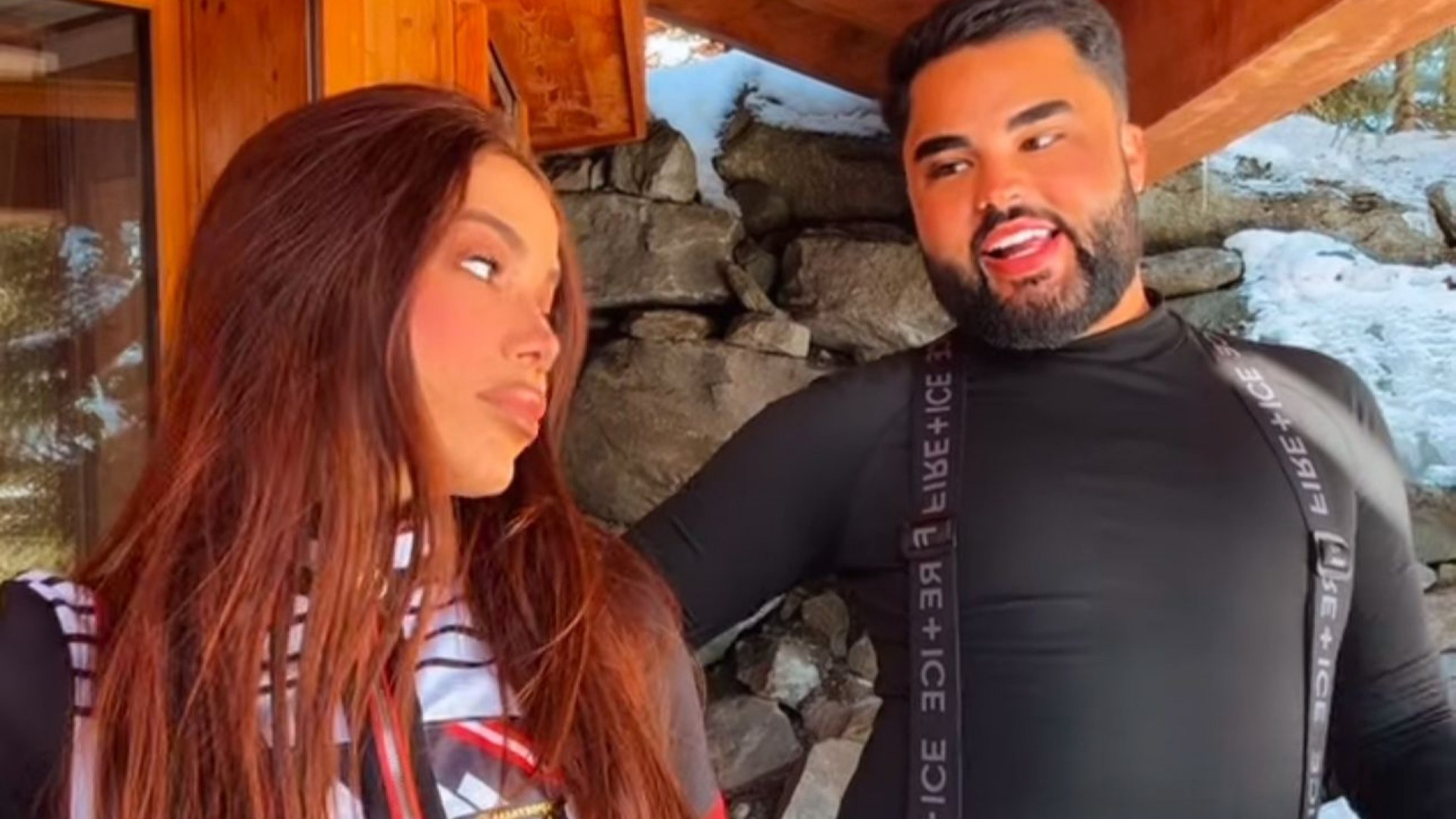 Anitta nega ter bancado viagem de Lucas Guedez e responde acusações: ‘Ele é rico’