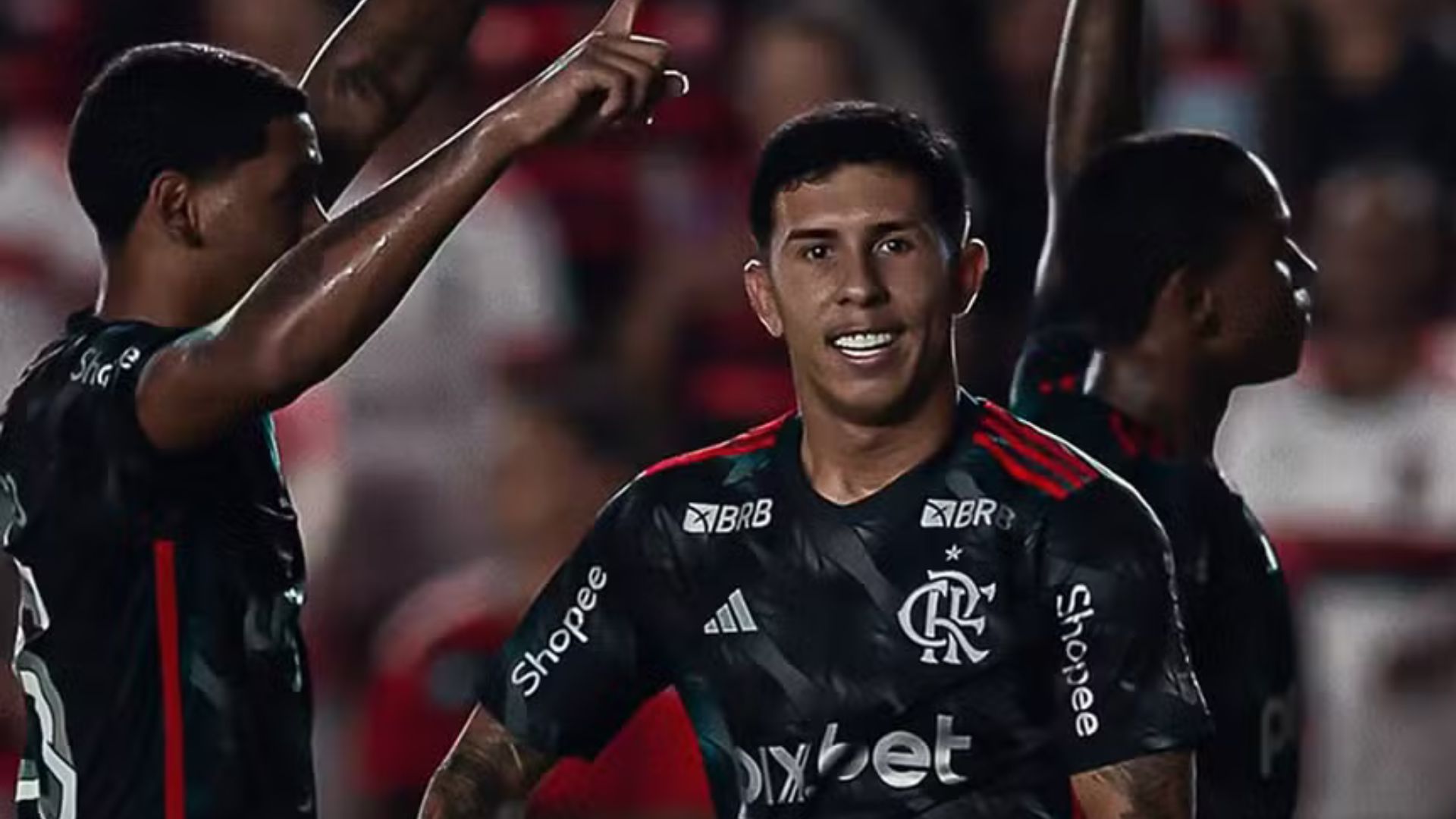 Flamengo goleia Bangu por 5 a 0 e vence primeira vitória no Carioca