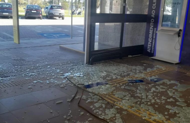 Passageiro agride funcionário e vandaliza o aeroporto após perder o voo no Rio Grande do Sul