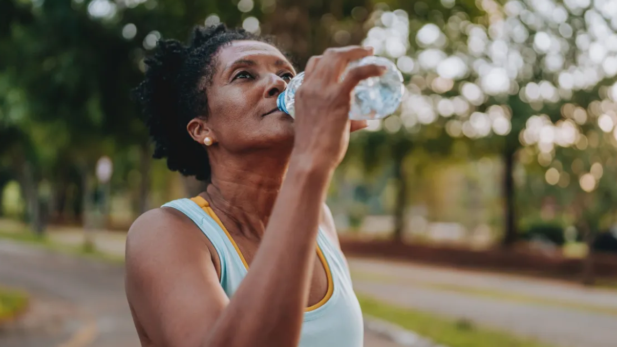 Onda de calor: quem tem doença crônica devem se proteger com cuidados essências e bastante hidratação