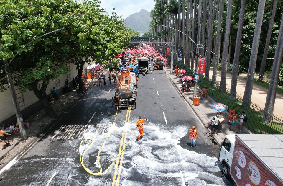 Comlurb prepara megaoperação de limpeza para primeiro fim de semana de blocos de rua