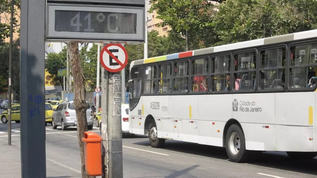 Calor extremo afeta saúde mental dos moradores do Rio de Janeiro