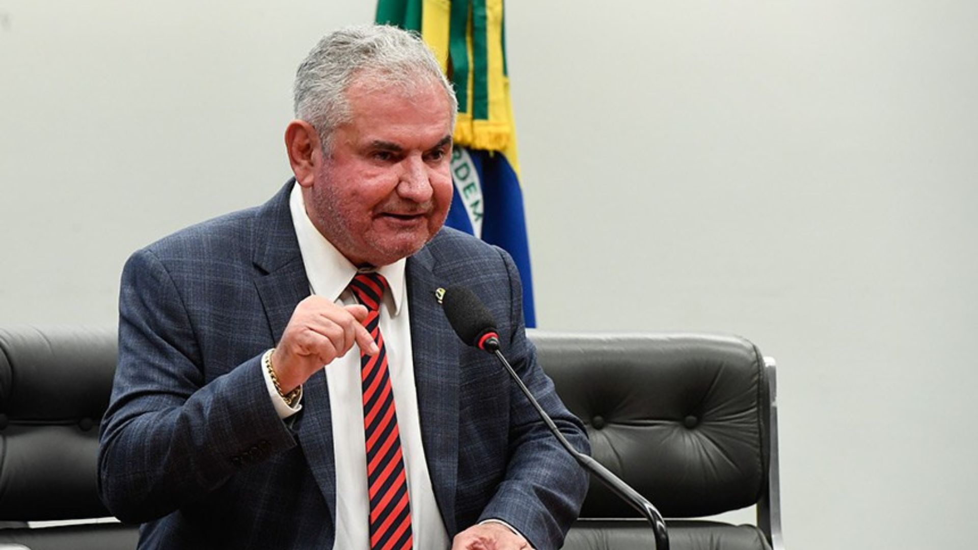 Comissão Mista de Orçamento aprova orçamento de 2025