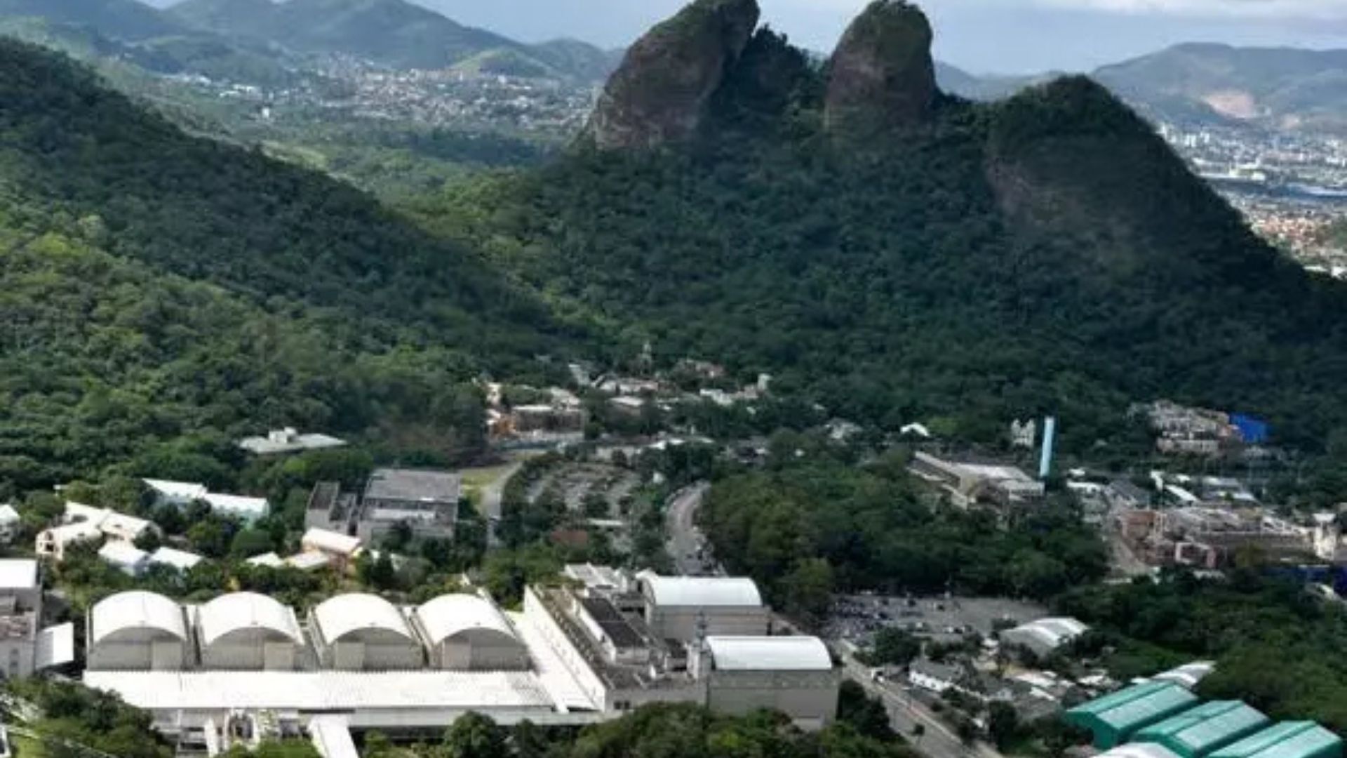 Criminosos invadem Estúdios Globo e rendem funcionários