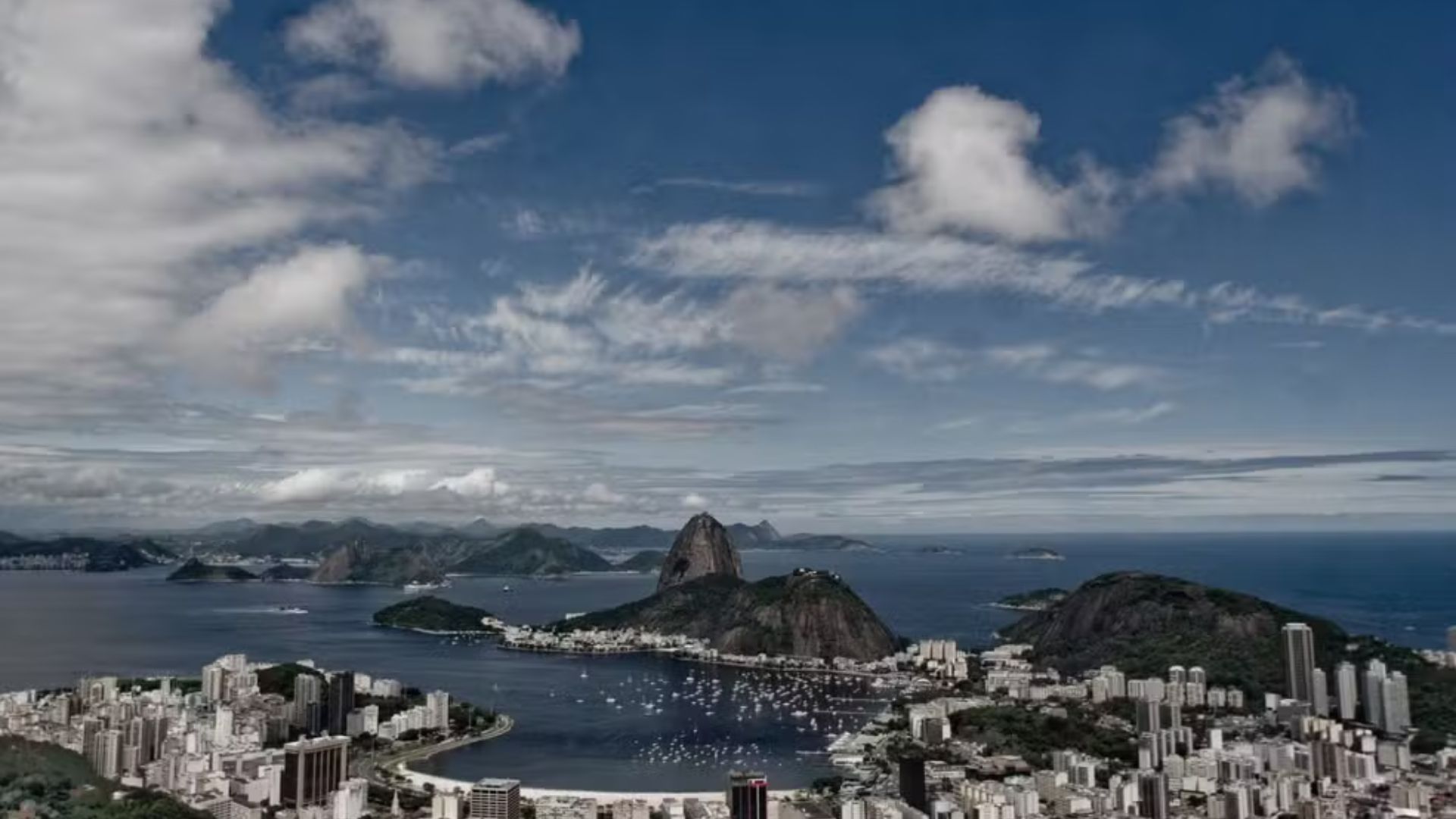 Governo do Rio celebra recorde histórico com chegada de meio milhão de turistas internacionais em apenas dois meses