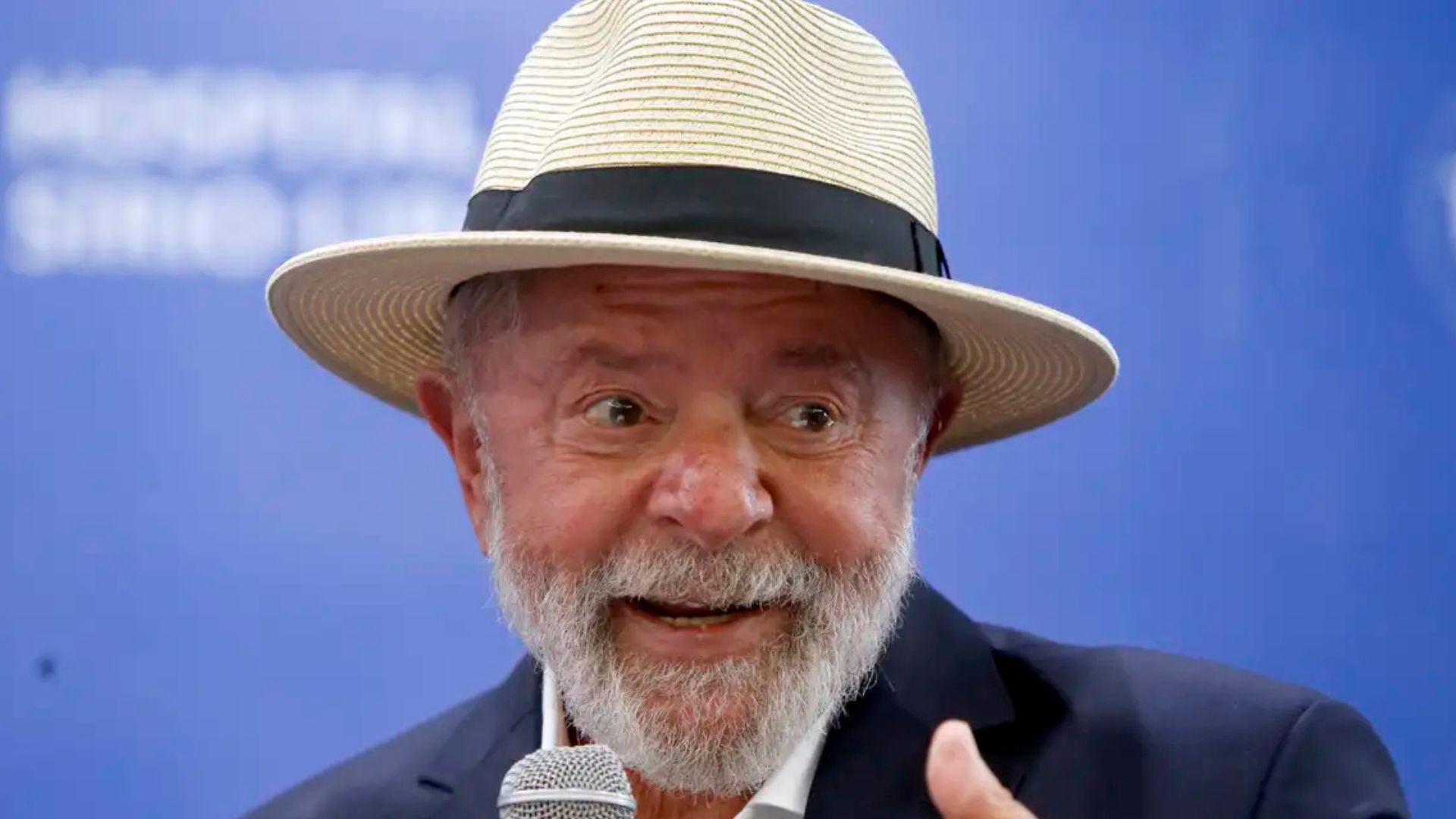 Lula anuncia projeto de isenção do imposto de renda para trabalhadores com renda de até R$ 5.000