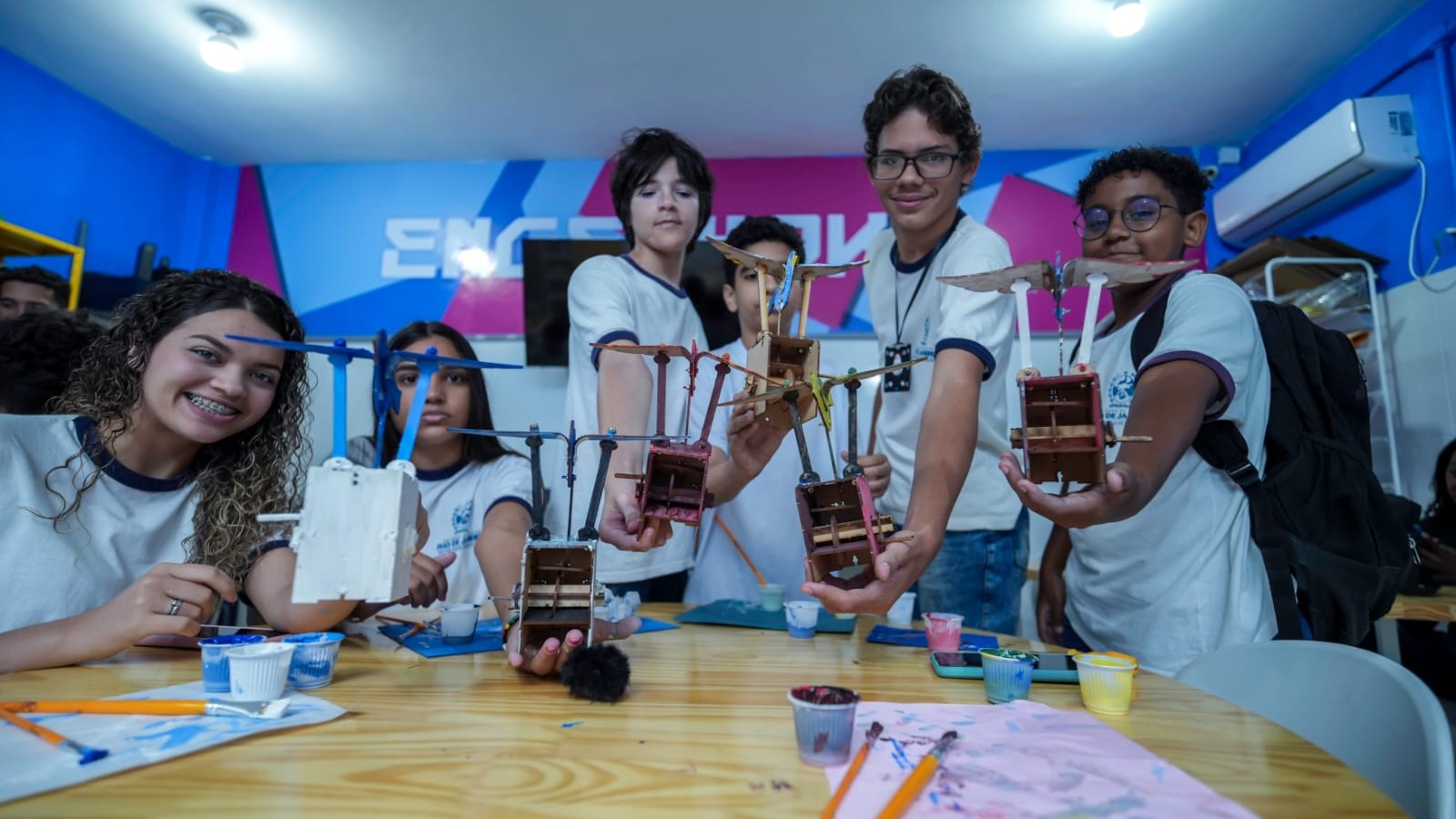 Projeto Engenhoka inaugura estúdio maker e leva robótica educacional para escola pública no Rio