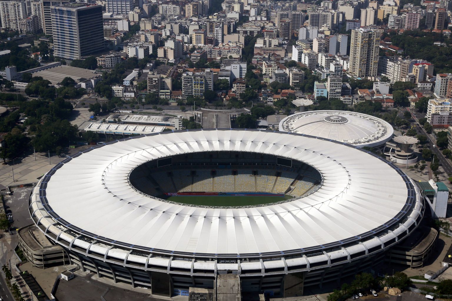 CET-Rio monta esquema de trânsito para jogo entre Fluminense e Flamengo no Maracanã