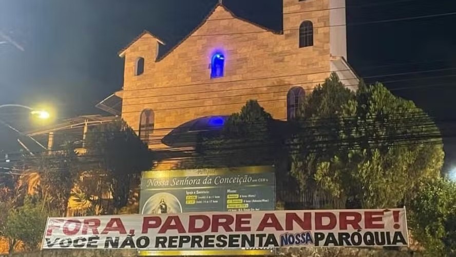 Padre é impedido de celebrar missa em Guaratiba