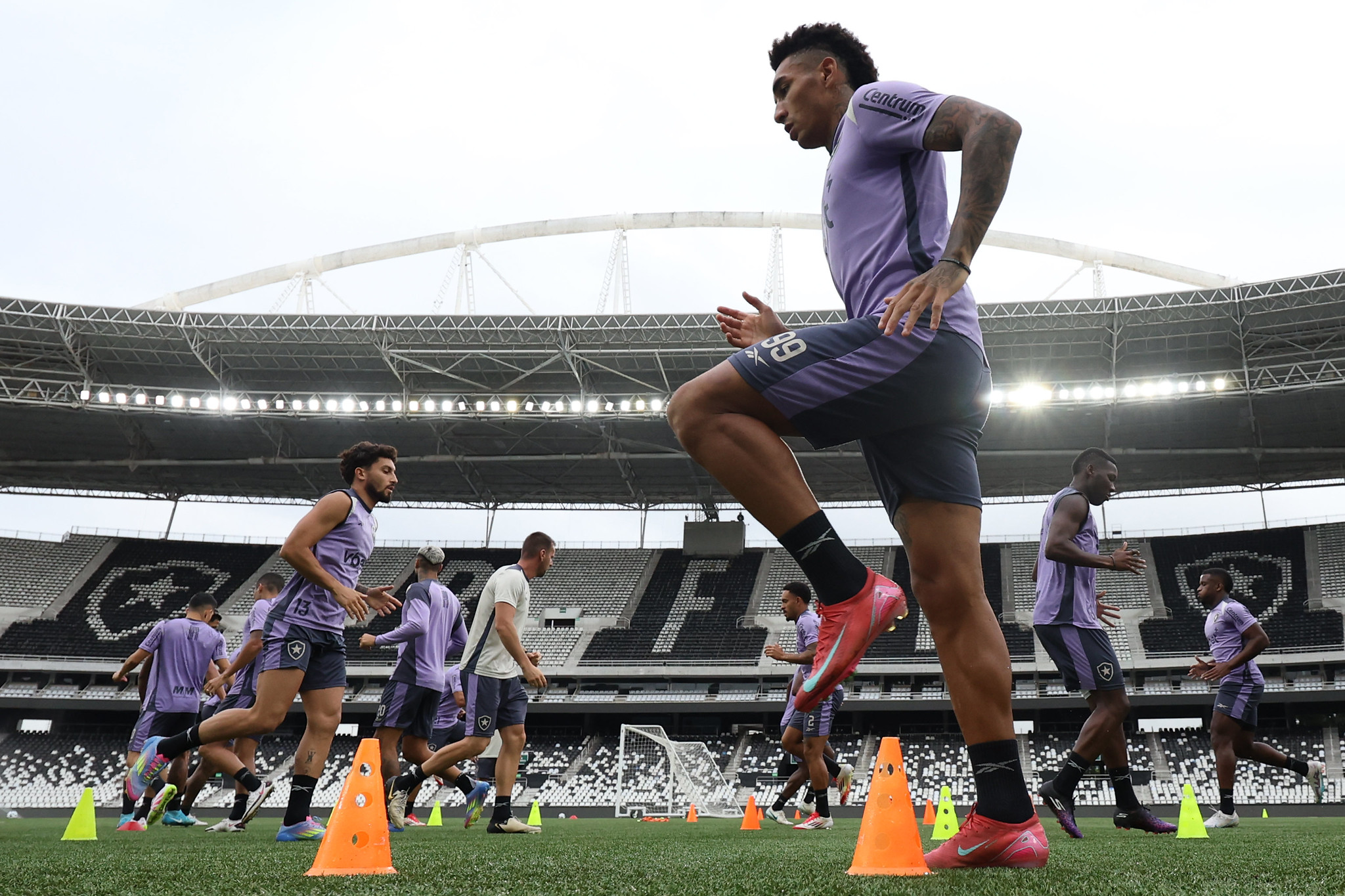 Botafogo enfrenta Capital-DF pela Copa do Brasil no Nilton Santos às 19h desta quarta-feira (30)