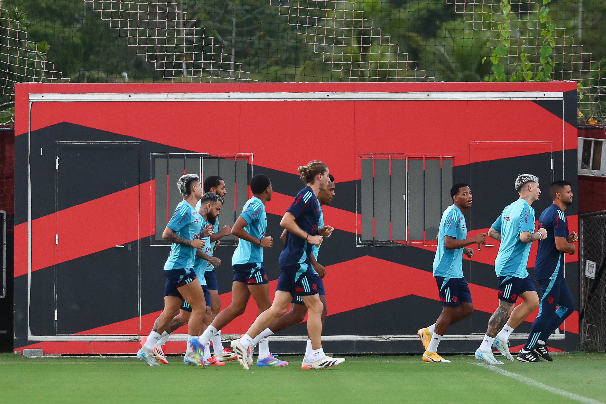 Flamengo enfrenta Bahia no Maracanã pelo Brasileirão neste sábado (10), às 21h