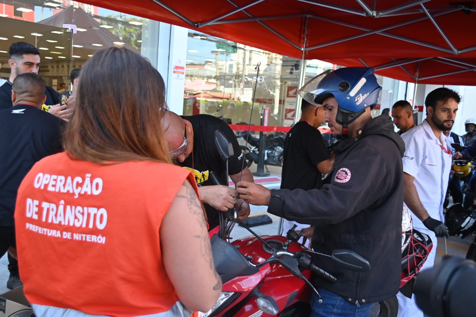 Prefeitura de Niterói promove ação para motociclistas no Maio Amarelo