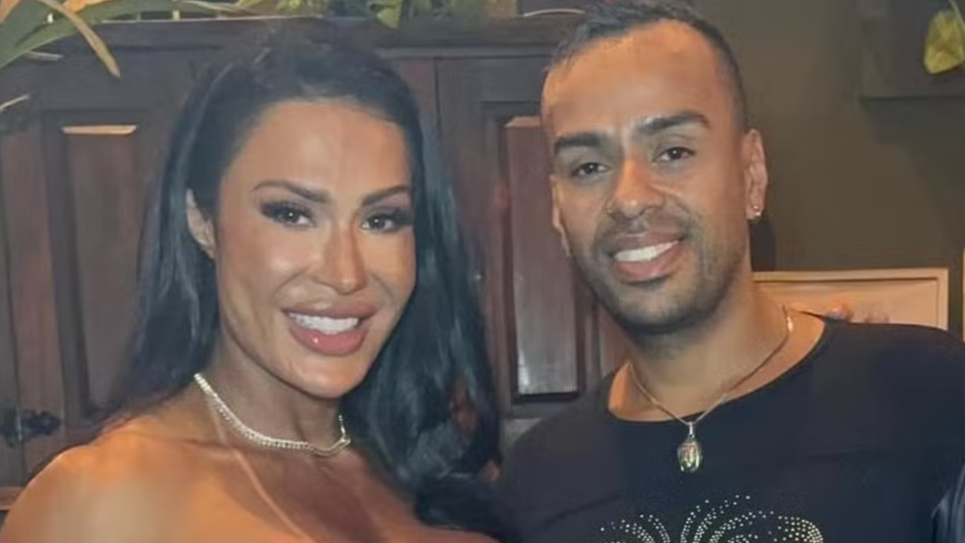 Gracyanne volta a ser detonada nas redes sociais por ex-funcionário que ganhava R$ 1.200: ‘Acabou com minha vida’