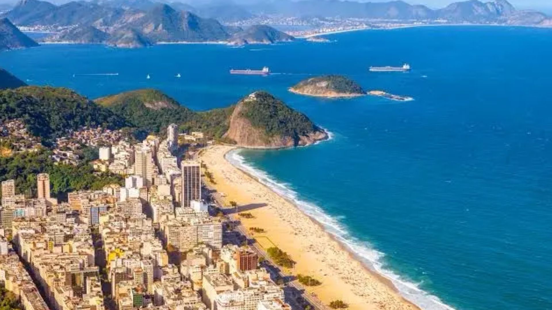 Moradores do Leme criticam mudanças no trânsito para show de Lady Gaga em Copacabana
