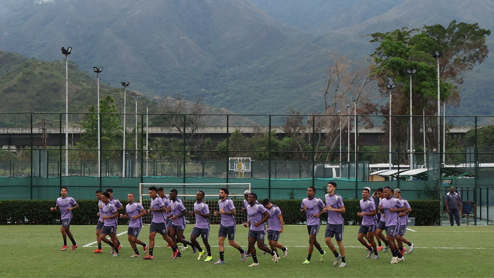 Botafogo enfrenta Carabobo fora de casa em busca de reação na Libertadores