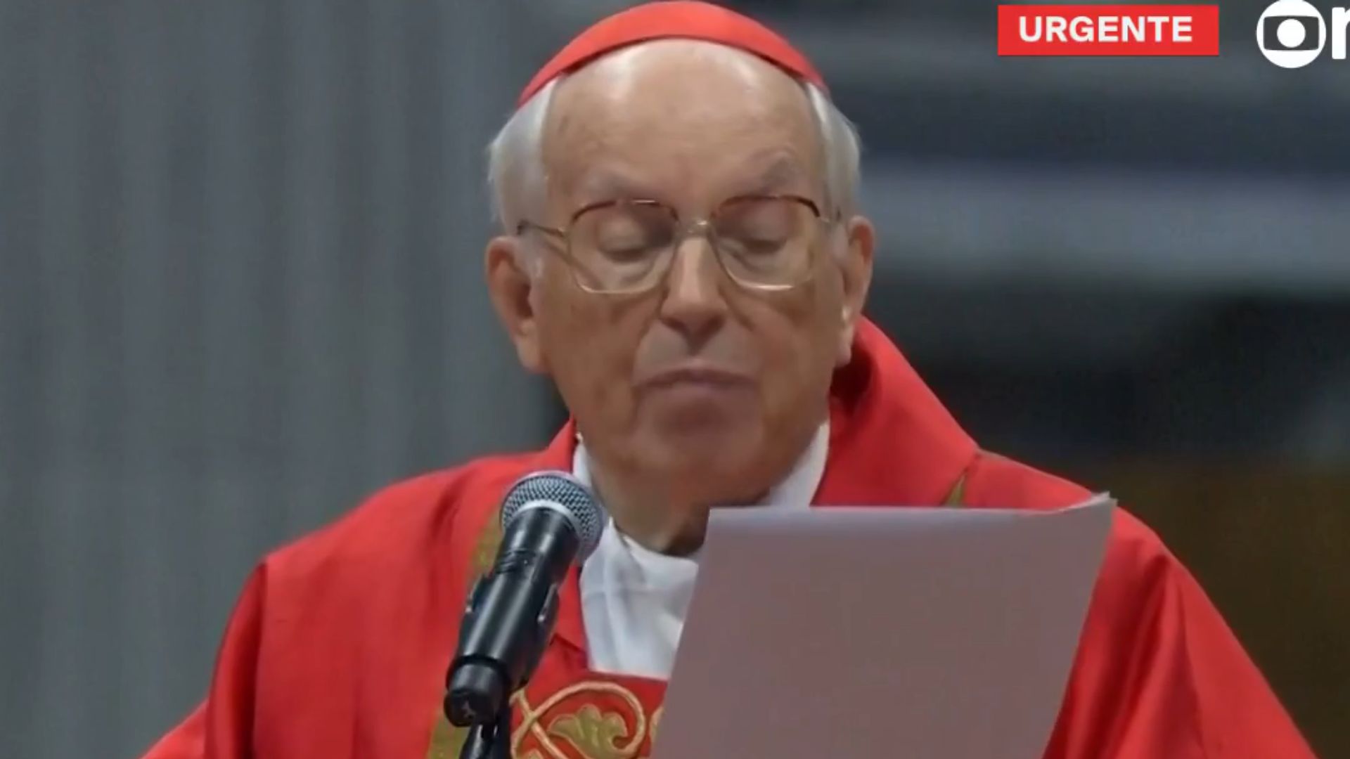 Cardeal decano pede luz antes do início do conclave: ‘Que seja eleito o que a Igreja e a humanidade precisam’