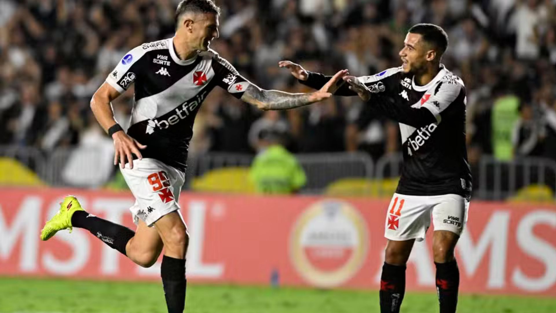 Vasco enfrenta Puerto Cabello em busca da liderança na Sul-Americana
