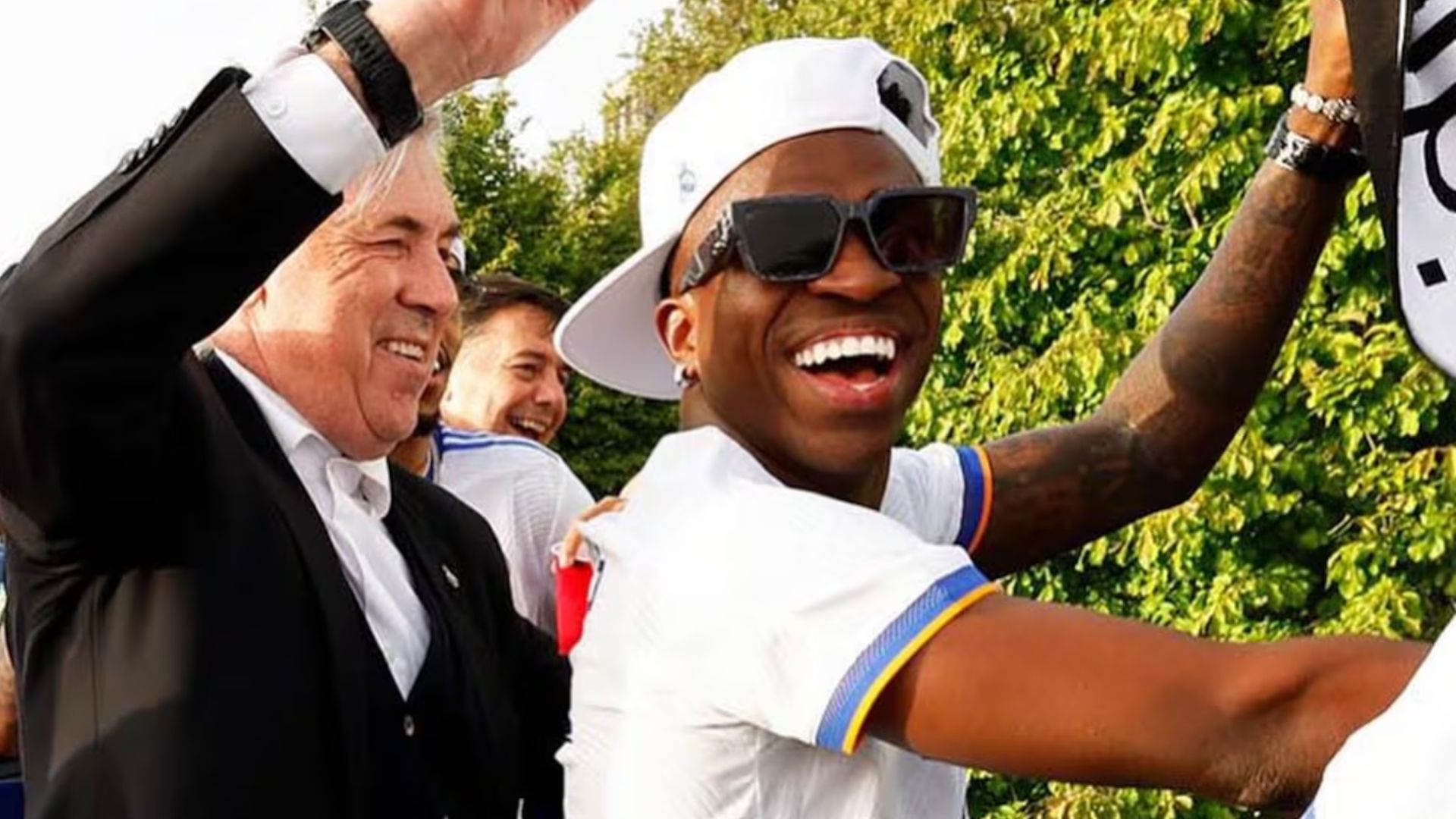 Vini Jr. se despede de Ancelotti no Real Madrid: ‘Te espero no Brasil’