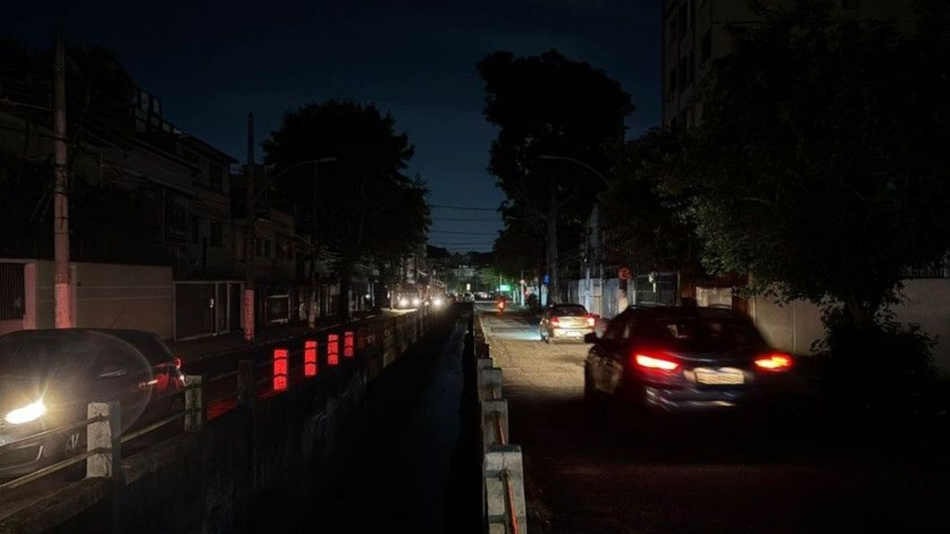 Moradores relatam mais de 40 minutos sem luz em bairros da Zona Norte e Zona Sul do Rio