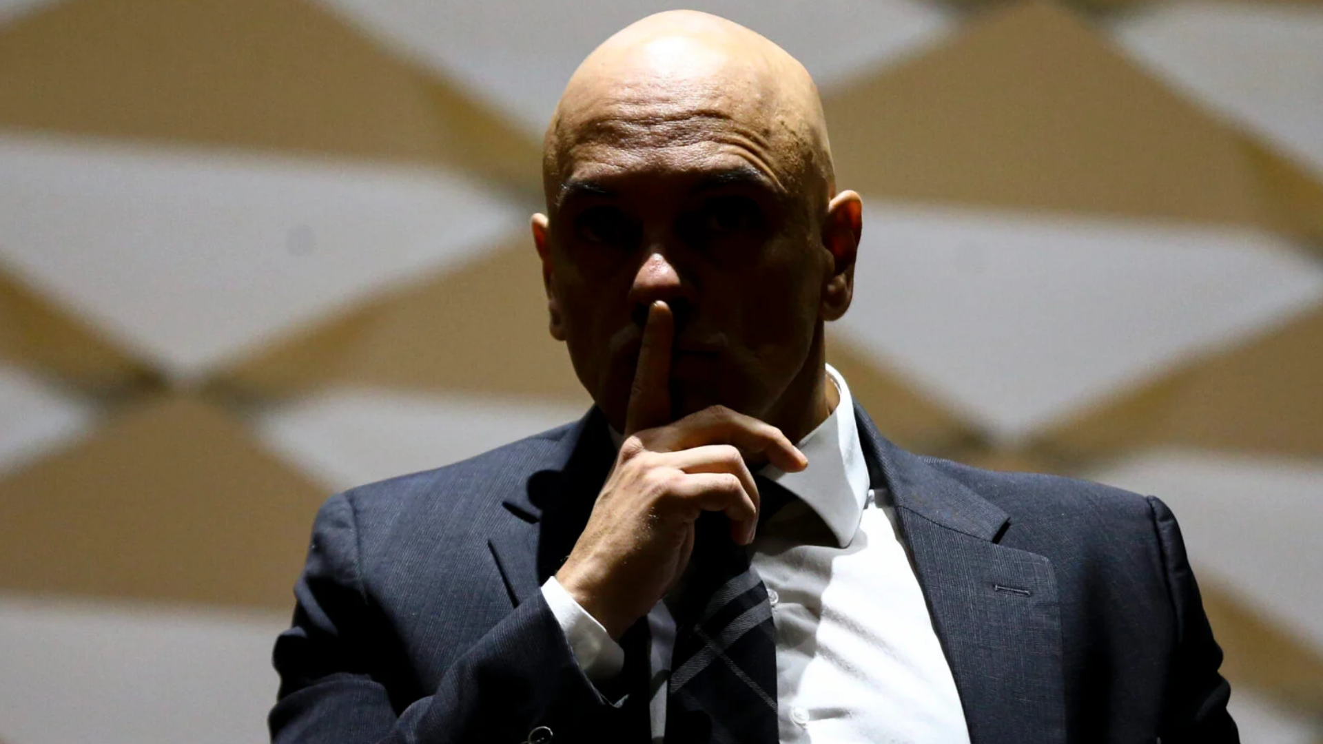 Bolsonaristas veem punição a Moraes como gesto simbólico sem efeito prático