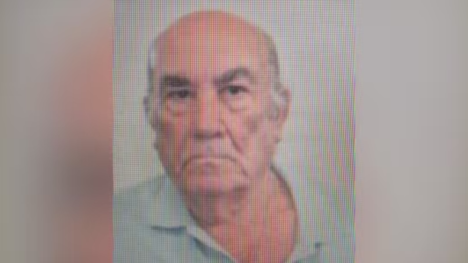 Filho gritava que havia matado pai antes de corpo ser encontrado esqueletizado dentro de casa, na Ilha do Governador, diz testemunha
