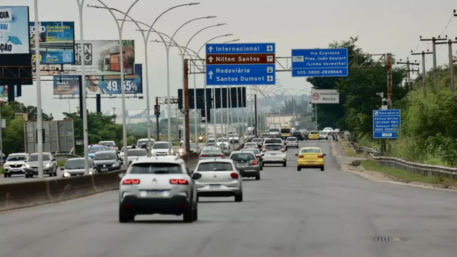 Roubo de veículos no RJ tem menor número em abril desde 2011