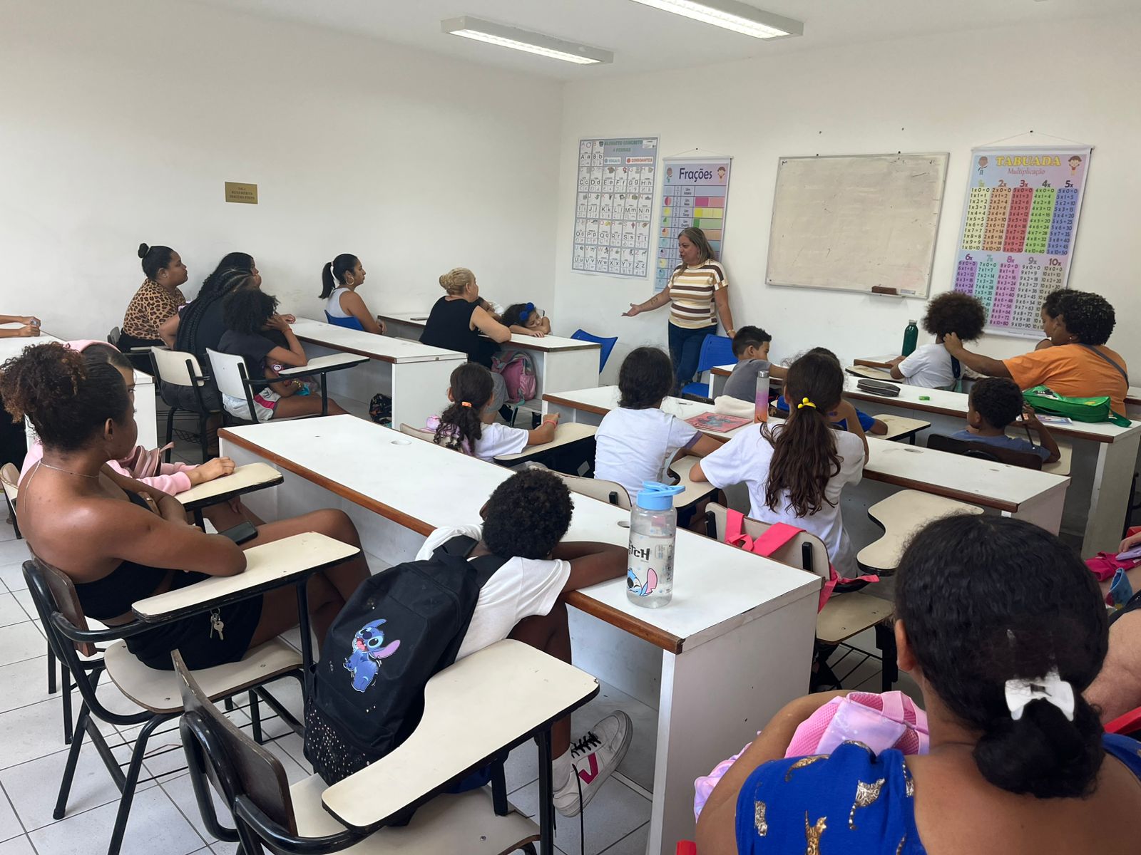 Palestra sobre empreendedorismo feminino celebra Mês das Mães no Projeto Aprendizes do Salgueiro