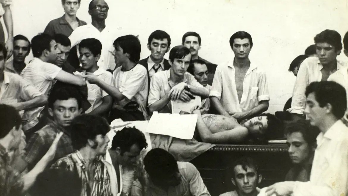 Alerj aprova inclusão de estudante Edson Luís, morto na ditadura, no Livro dos Heróis do Estado do Rio