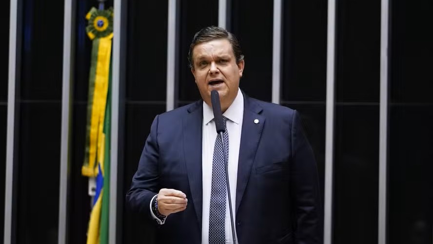 Ministro tenta isentar governo Lula por fraudes no INSS e diz que escândalo começou entre 2019 e 2022