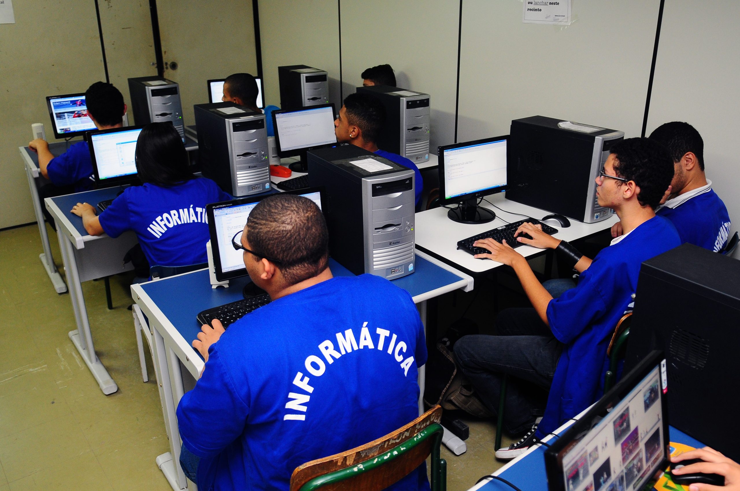 Faetec abre mais de 4 mil vagas para cursos técnicos, especializações e graduação