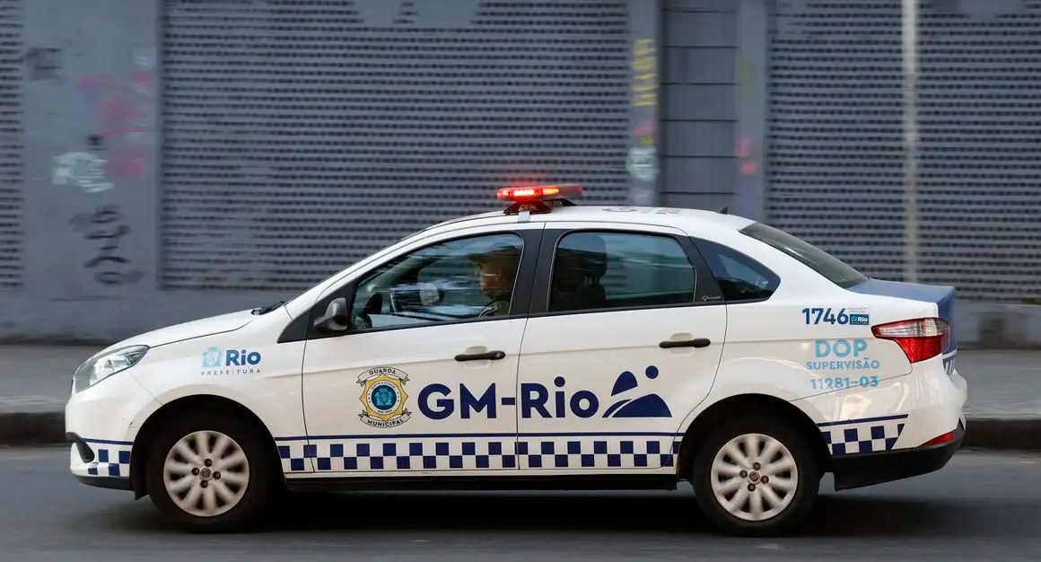Câmara do Rio aprova uso de arma de fogo por Guarda Municipal