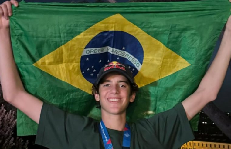 Brasileiro faz história com manobra inédita em Mundial de skate park