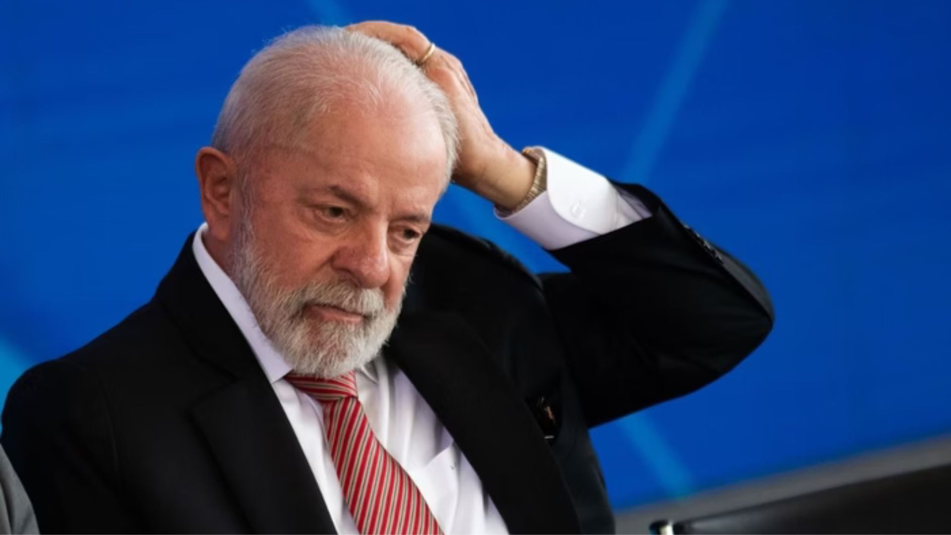 Lula faz reunião contra nova alta da conta de luz e estuda acionar STF