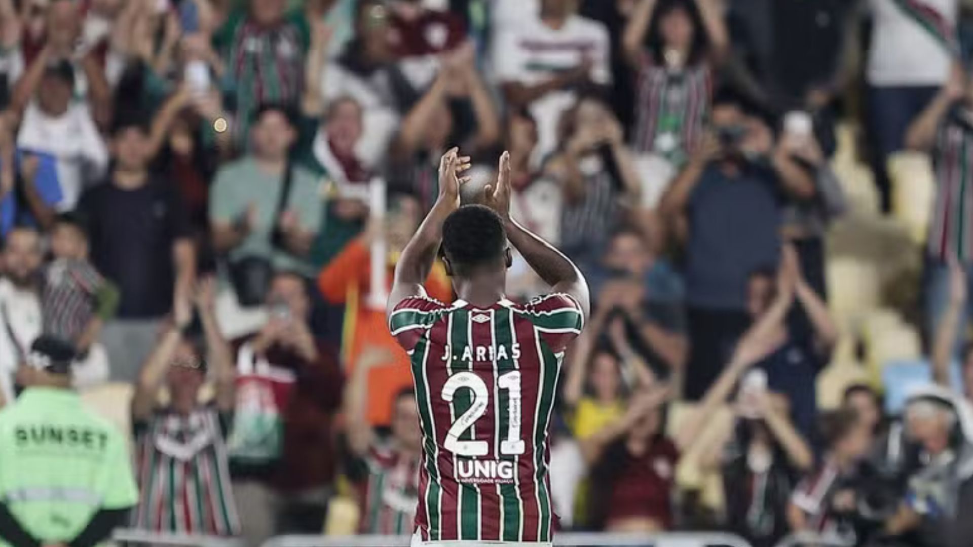 Fluminense perde para o Cruzeiro em despedida de Jhon Arias