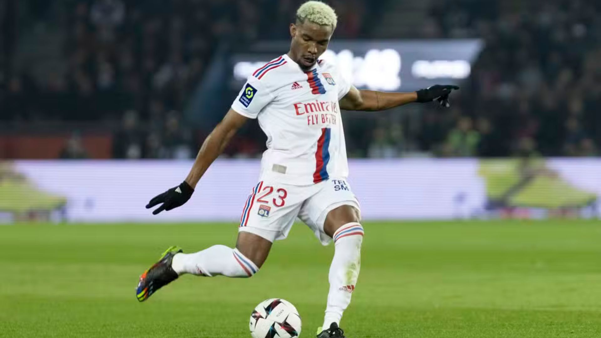 Vasco ajusta detalhes e encaminha contratação de Thiago Mendes